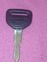 Retró Daihatsu slusszkulcs az 1970-80-as évekből