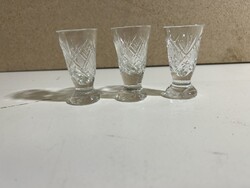 Feles vastag kristálypoharak, 3 db, 8 x 4 cm-esek. 8828