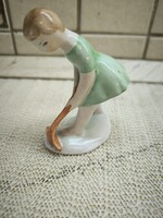 Porcelán kapáló lány,ritka porcelán figura eladó!