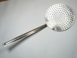 Retro régi fém szűrőkanál szűrő kanál