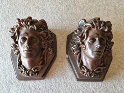 A pair of Medusa heads ceramics decoration