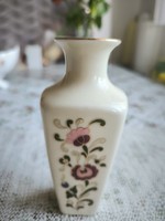 Zsolnay porcelán váza eladó! Kézzel festett ,aranyszélű virág mintás váza eladó