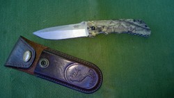 JKR-EREDETI- spanyol vadászbicska,vadászkés+bőrtokja újszerű szép állapot,br 20 cm penge 9 cm