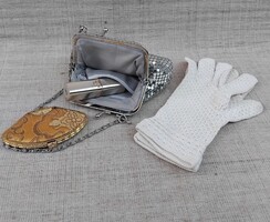 Szép állapotú retro ezüst színű színházi táska neszeszer  benne igényes kellékekkel