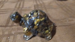 Tigrisszem teknős figura gyanta formában 5 cm