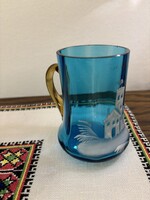 Mary Gregory kék füles pohár, korsó