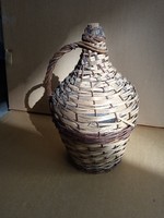 Régi, retro kb 10 literes vastag-falu demizson külső vessző, háncs fonattal eladó.