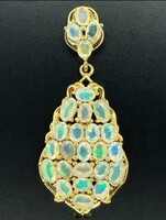 • Mesés nemes opál, fazettált drágaköves medál 14 K aranyozott/sterling 925/ - új