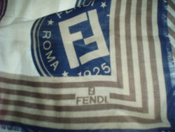 Vintage eredeti FENDI óriás gyapjú, selyem kendő