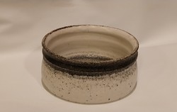 Tihanyiné Hadamcsik Mária szürke fehér iparművész samott kerámia kaspó tál gyűjtői ritkaság 17x8 cm