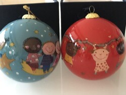 Kézzel festett üveg karácsonyfa díszek eredeti dobozukban, Unicef ajándéktárgyak