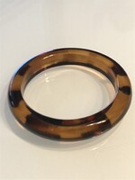 Gepárd mintás műanyag karkötő, 6,8 belső átmérő