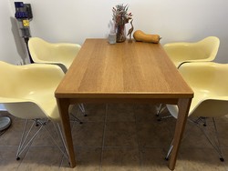 Charles And Ray Eames retro székek, gyártó: Vitra. Vintage és retro ebédlő székek