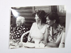 Régi kép fotó fénykép - családi összejövetel, nők, nénik, hölgyek