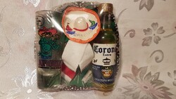 Mexico-i emlék, pohárral, kis üveges Koronával, sombrero-val, bontatlan pakk