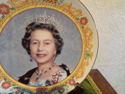 Angol emlék dísztányér  ,  II. Erzsébet  21 cm