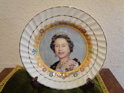Angol emlék dísztányér  ,  II. Erzsébet 50 éves jubileum ,  márkás porcelán , 21 cm