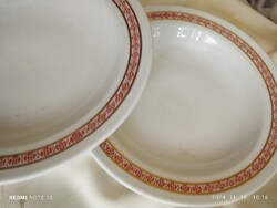 Alföldi leveses tányér párban