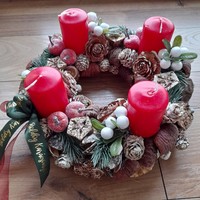 Adventi koszorú piros-natúr színben