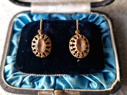 Antique 14k gold mounted pink crystal earhook