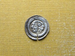 III. Béla (1172-1196) bracteata ÉH 122