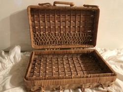 PIKNIK - KOSÁR - VESSZŐ - RÉGI - 31 x 19 x 10 cm  - KÉZMŰVES - OSZTRÁK  - HIBÁTLAN