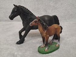 SCHLEICH játék ló