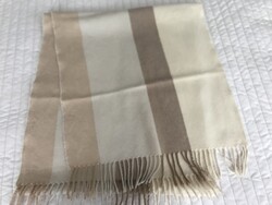 Gyapjú sál tompa bézs színekkel, 210 x 43 cm