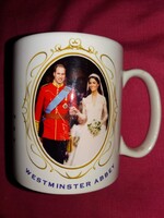 Nagyon szép VILMOS HERCEG ÉS KATHERINE - Westminsteri apátság - esküvője porcelán bögre HIBÁTLAN