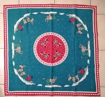 Karácsonyi asztalterítő, pamut, nyomott minta,  szarvas, szánkó, nyuszi