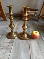 Nagy antik barokk réz gyertyatartó pár (31 cm)