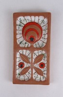 1T539 XX. századi iparművész : Virágdíszes falicsempe 26.5 x 14 cm