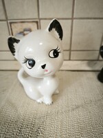 Fehér porcelán cica, figurális szobor 17 cm  eladó!