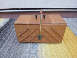 Fa art-deco  varródoboz ALKUDHATÓ