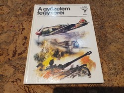 Retro kolibri búvár zsebkönyv a győzelem fegyverei szocialista cccp szovjet katonai