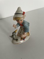 Alt Wien porcelán, Kisfiú madárral