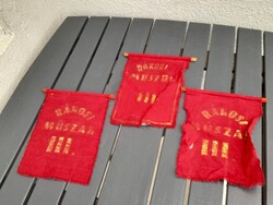 Nagyon ritka 3 db eredeti korhű Rákosi Mátyás zászló az 1950-es évekből
