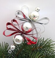 Régi gablonz üveg karácsonyfa dísz lamettás 10cm