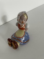 Komlós Ülő kislány 18 cm