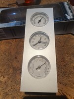 Table weather station with clock, thermometer, and hygrometer in box with battery A2