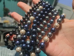 Tahiti  igazgyöngy nyaklanc, gyöngysor peacok es crema gyöngyből