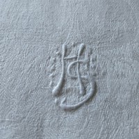 Hófehér,  H S monogramos damaszt konyharuha, törlő, 114 x 54 cm