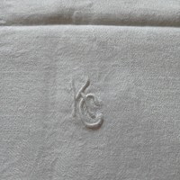 Hófehér,  K C monogramos damaszt konyharuha, törlő, 108 x 52 cm