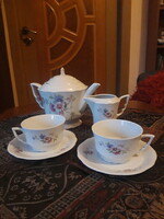 Régi Zsolnay teás, virágos porcelán kancsó, kiöntő és két csésze, alátéttel
