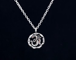 Ohm  medálos  nyaklánc ,  925 sterling ezüst   új