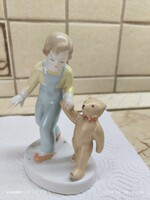 Aquincum porcelán macival sétáló kislány figura,nipp eladó!