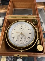 Glashütte tengerészeti chronométer certifikáttal.