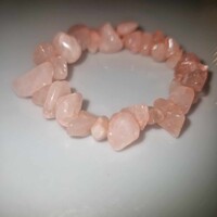 160 ct, Gumis hatalmas RÓZSAKVARC karkötő