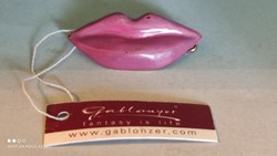 Divat ékszer bross száj forma pink színű fém
