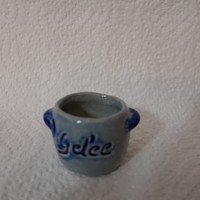 Miniatűr kerámia bödön.
